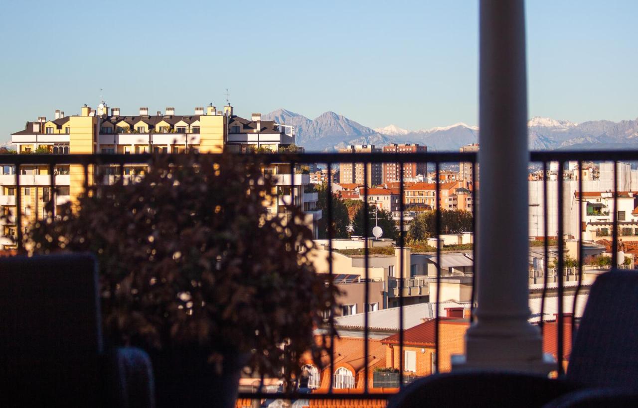 Stelvio Rooftop - Penthouse Skyline With Terrace And Jacuzzi Milan Exterior photo